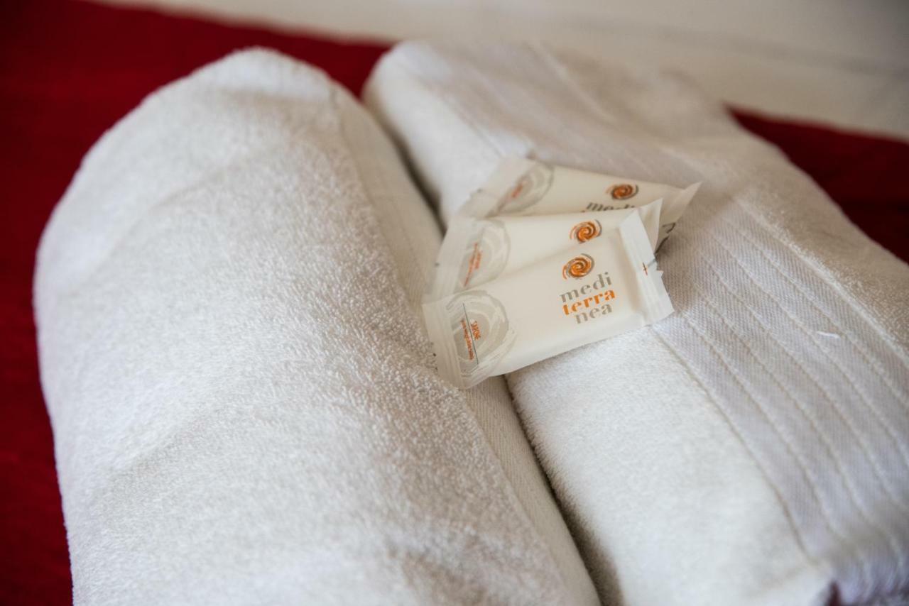 บีแอนด์บี พาราไดซ์ Hotel เนเปิลส์ ภายนอก รูปภาพ